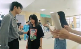 娱乐吃瓜小天使,吃瓜小天使带你领略明星幕后故事